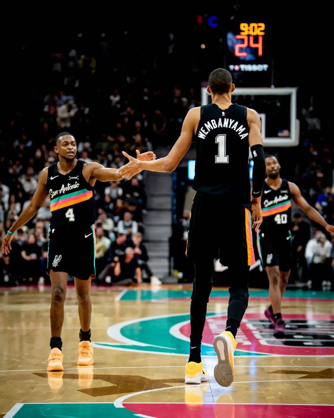 开云体育服务-国际比赛日迈阿密热火备战NBA常规赛，门线救险细节曝光，球迷炸锅，纪律约束更严格的简单介绍