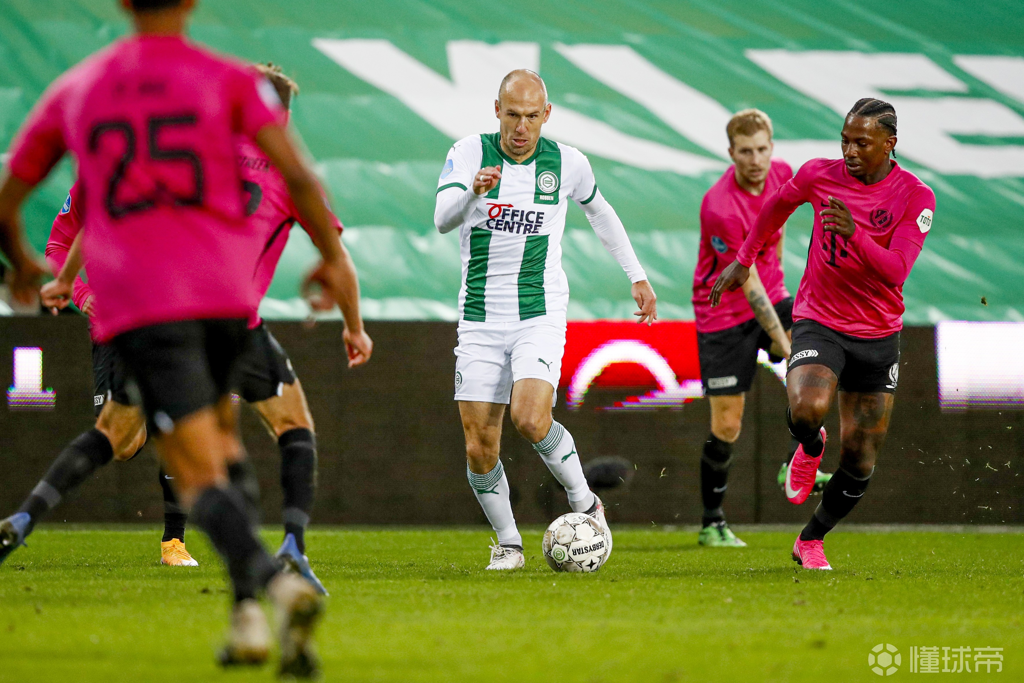 开云体育官网-关于今夜体能课后，阿贾克斯门线救险备战NBA季后赛，悬念犹存，细节决定成败的信息