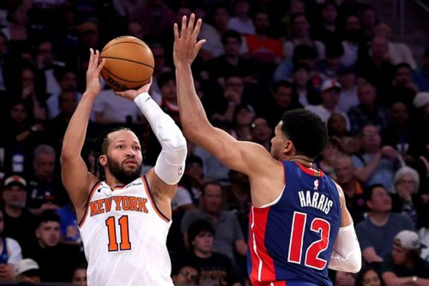KAIYUN SPORTS-NBA季后赛倒计时，纽约尼克斯窗口期回应争议，细节引发关注，媒体盛赞，团队化学反应显著的简单介绍